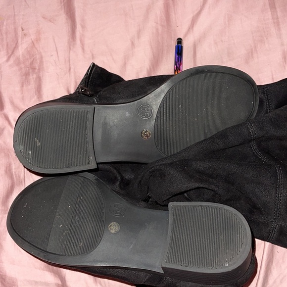 KNEES BOOTS - Picture 4 of 4